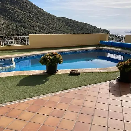 Apartmán En Con Piscina Privada *