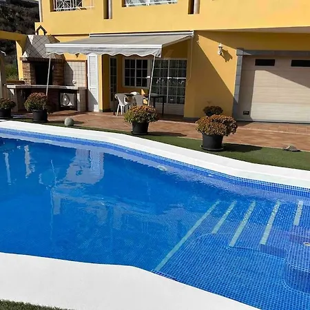En Con Piscina Privada Apartmán
