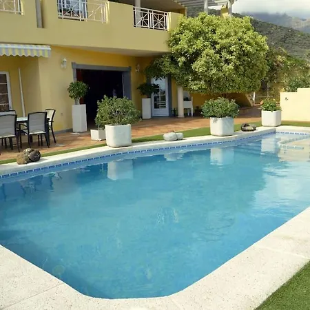 En Con Piscina Privada Apartmán