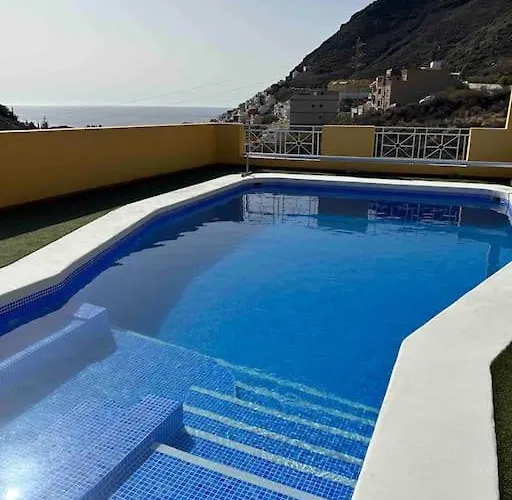 アパート En Con Piscina Privada *