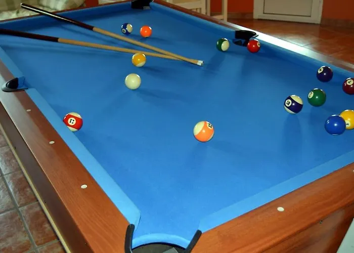 En Con Piscina Privada アパート *