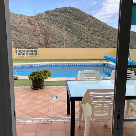 Lejlighed En Con Piscina Privada